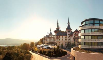 Entlang der schönsten Ecken und Hotels der Schweiz